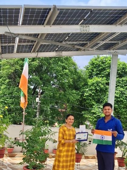 SolarSquare - Residential & Community Rooftop Solar Solutions Our Happy Customers: Homes & Families photo 173