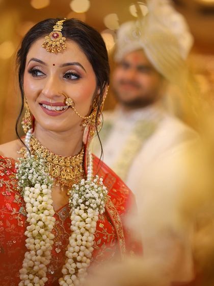 Drishti's bridal look was all about fresh, dewy, minimal makeup. The focus was on clean skin and subtly defined eyes to create a natural and elegant look.