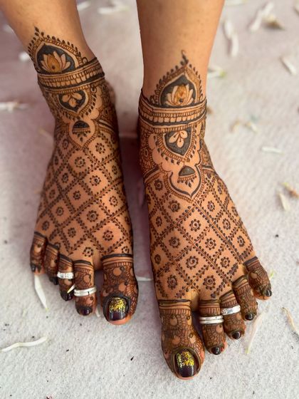 Mitali - Bridal Mehendi Bridal Feet Mehendi photo 24
