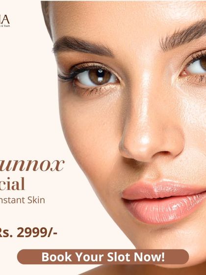 For an instant skin lift, try our Stunnox Facial. This is another one of our advanced treatments available at an accessible price point, because self-care should feel like a luxury, not an indulgence.