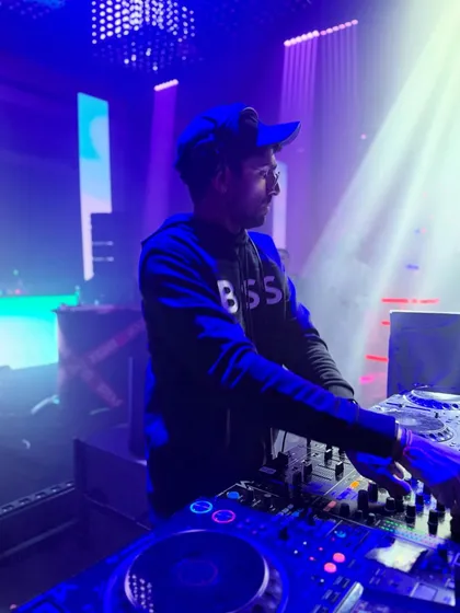 Another angle from the Boiler Room takeover. The raw energy of these events is something special.