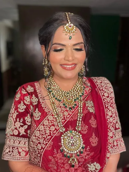A beautiful close-up of Nutisha's bridal makeup, showcasing the soft, blended eyeshadow and luminous skin that looks flawless in person and on camera.