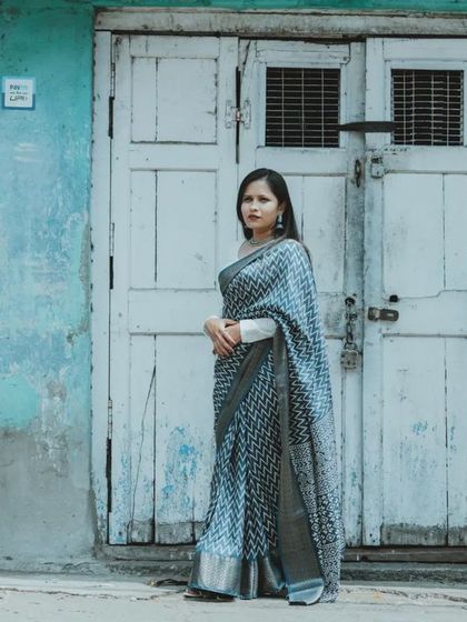 A duplicate of 73, showing the same stylish urban pre-wedding portrait.