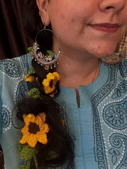 Another look at the sunflower parandi being worn. It's one of my favourite recent orders and a perfect gift idea for someone who loves unique hair accessories.