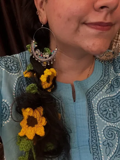 Another look at the sunflower parandi being worn. It's one of my favourite recent orders and a perfect gift idea for someone who loves unique hair accessories.