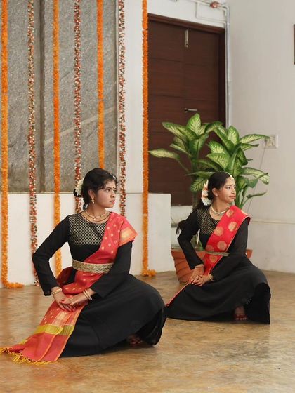 A duo performs a Kathak piece at our Platform Performances event.