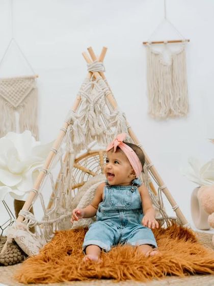 Candid Studio Moments photo 10