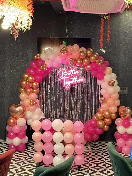 Another view of the decoration in the restaurant, ready for the celebration.