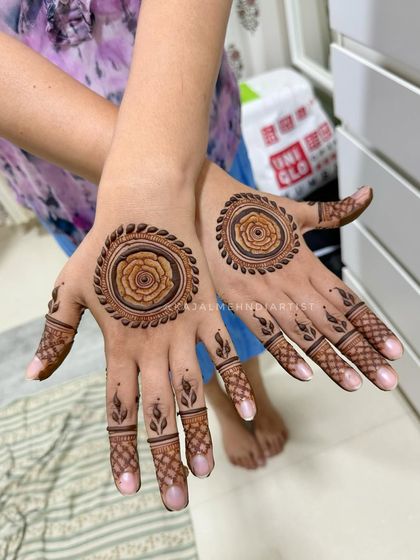 Elegant Party & Guest Henna photo 7