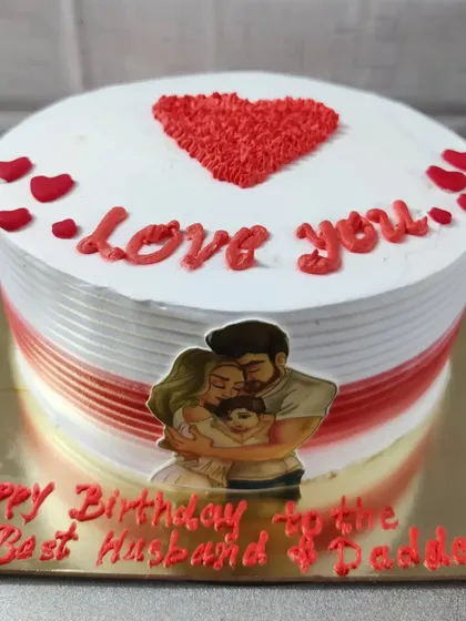 A sweet birthday cake for the "Best Husband & Dadda". This cake features a heartfelt message and a cute family graphic.