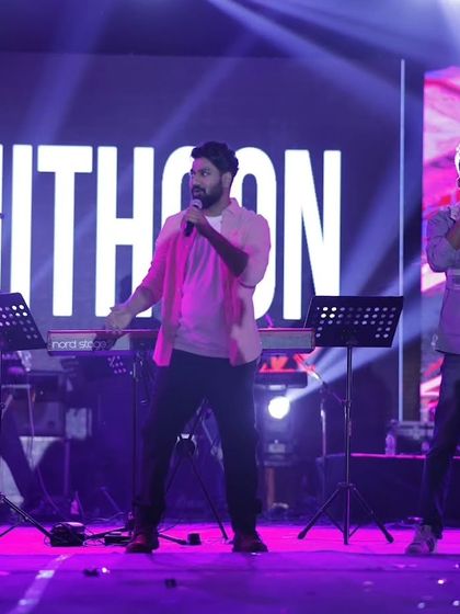 Mithoon performing with his band, including vocalists Mohammed Irfan and Asees Kaur, at TULA's Dehradun.