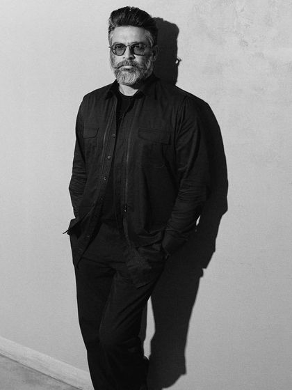 A black and white version of the look, which further enhances its dramatic and intense feel.