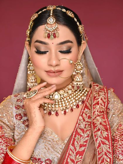 Manveen Kaur - Advanced Pro Makeup Course Student Portfolios: Bridal & Glam Looks photo 38