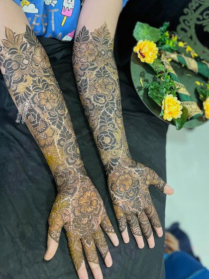 The same bridal design, showing how it looks from a different angle. The symmetry and detail are key for perfect wedding photos.