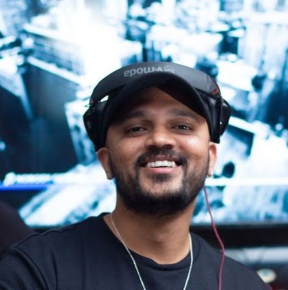 Shine HVK - DJ for Private & Corporate Events Behind The Decks photo 68