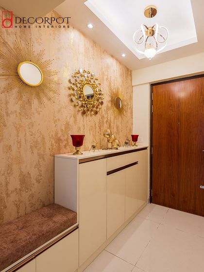 Decorpot - Custom Built-in Furniture Welcoming Foyers & Entryways photo 26