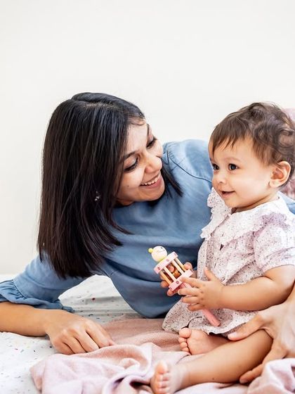 Cuddles & Giggles Photography - Newborn & Baby Photography Cozy & Candid: In Your Own Home photo 7