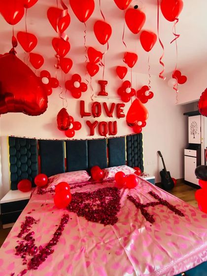 Romantic & Anniversary Decorations photo 15