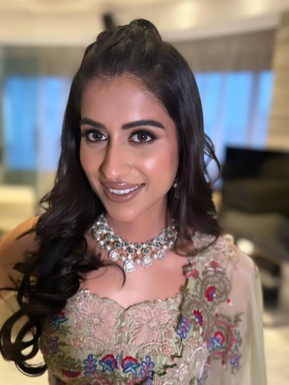 Romantic Waves & Half-Updos photo 154