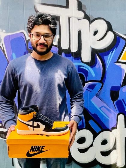 Taking home the Jordan 1 High 'Taxi'. A vibrant and iconic pair.