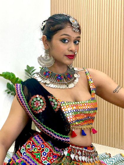 Mix & Match: Statement Blouses photo 5