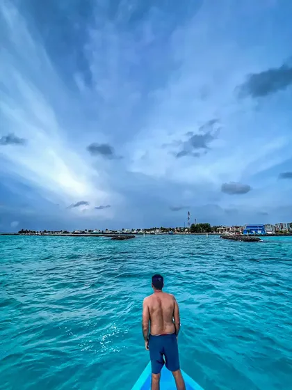 The view from the boat after three amazing dives. Watching the gorgeous Maldivian sunset over the turquoise water is the perfect end to a perfect day.