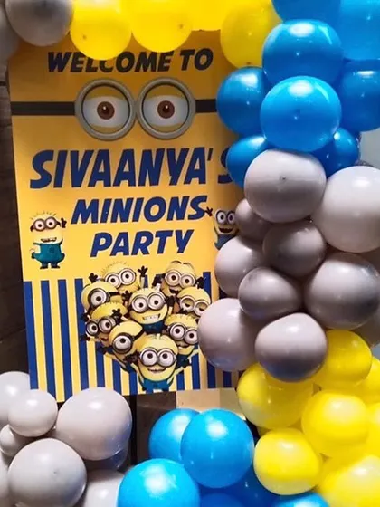 A personalized welcome sign for 'Sivaanya's Minions Party', setting the tone for a fun-filled celebration.