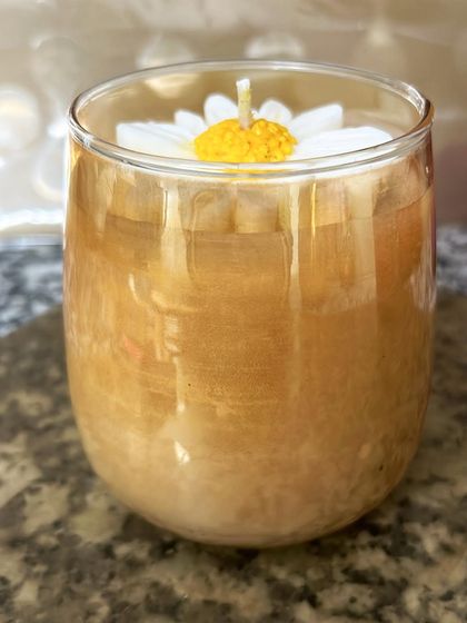 Floral & Themed Candle Designs photo 39