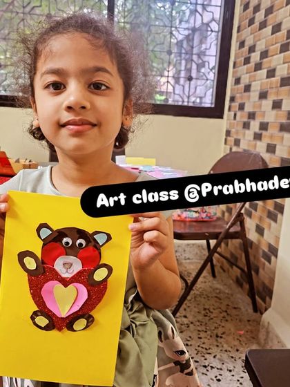 This little artist made an adorable bear-themed card in our craft class at Prabhadevi. It’s a perfect example of the fun, hands-on projects we do.
