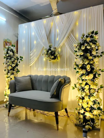 The same Roka setup, but with the warm fairy lights turned on. This demonstrates how lighting can completely change the mood, adding a magical and celebratory glow to the arrangement.