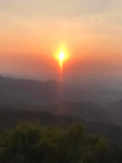 A powerful sunrise over the hills of Amboli, home to our Sivananda Yoga Vidya Peetham ashram. Witnessing this daily spectacle is a source of inspiration for all who stay with us.