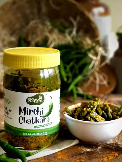 A closer look at my Mirchi Chatkara pickle. You can see the pieces of green chilli mixed with mustard seeds and other spices, all preserved in oil.