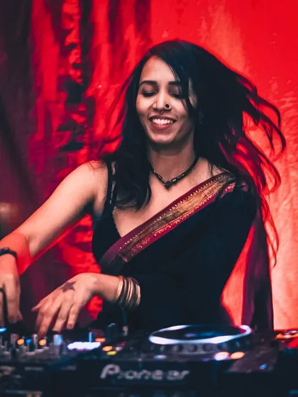 Thinking of continuing the saree trend for my future DnB gigs. It feels authentic to who I am as an artist, the #dnbnaari.