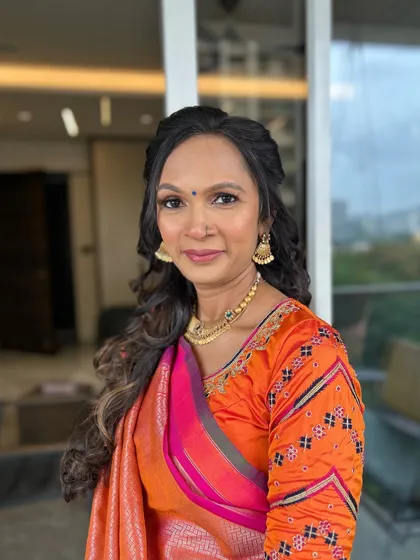 A sophisticated soft glam look for a mature client. I used earthy tones and a satin-finish foundation to create a look that is both elegant and age-appropriate.