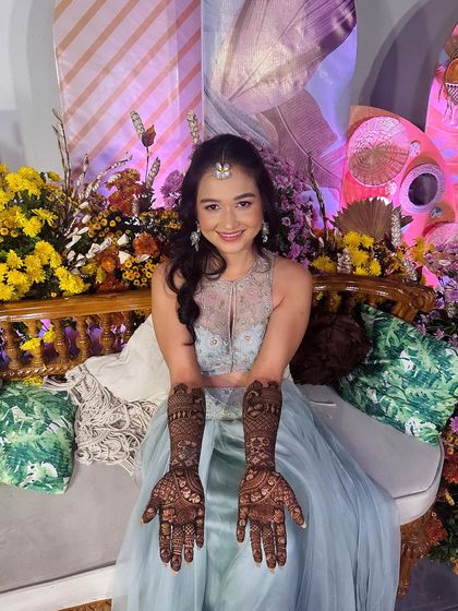 A duplicate of 211, capturing her bright smile.