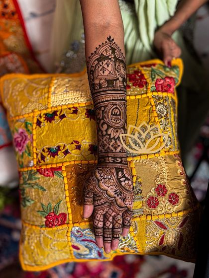 Lotus Mehendi Arts - Bridal & Occasion Mehendi Elaborate Bridal Designs photo 67