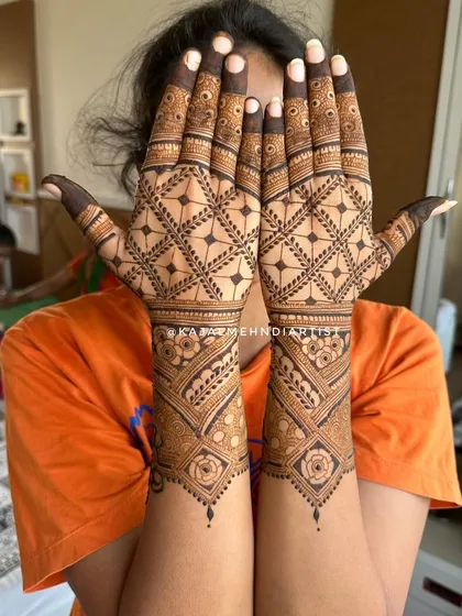 A creative backhand design with rose and grid patterns.