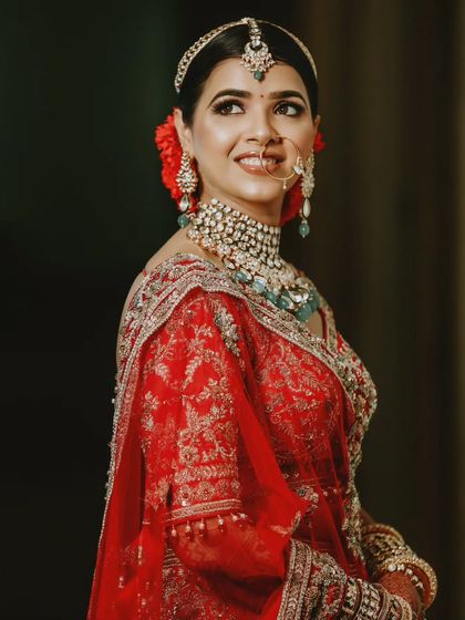 Artistic Bridal & Groom Portraits photo 5