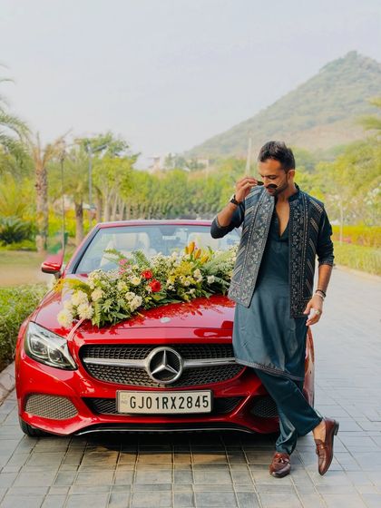 A final stylish pose before the baraat madness begins. It's all about bringing style, energy, and professionalism to every wedding I host.