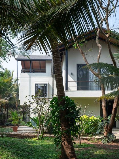 Weekend Homes & Retreats photo 9