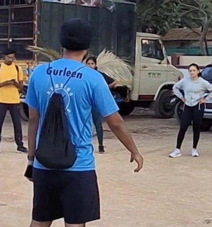 Here I am, leading a pace group during one of our TCSW10K practice runs. I make sure to support runners of all levels, helping them achieve their target times while enjoying the run.