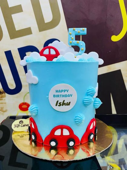 Kids' Character & Cartoon Cakes photo 17