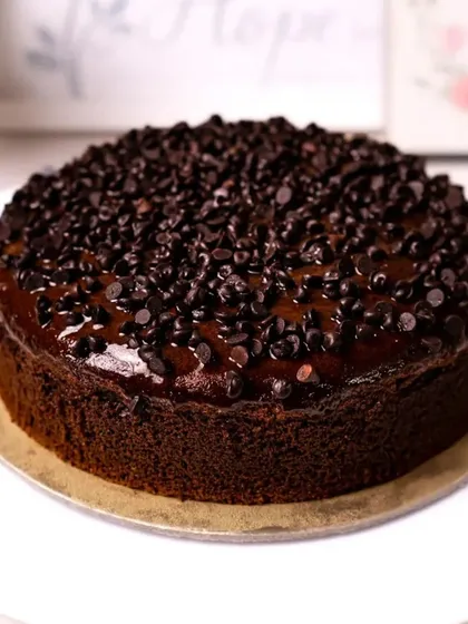 Our double chocolate chip cake is a dream for anyone who loves rich, moist chocolate cake. It's simple, classic, and incredibly satisfying.