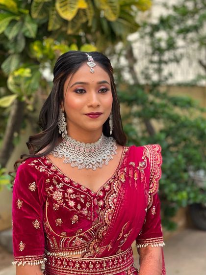 Another angle of Pallavi's reception look, highlighting the beautiful details of her lehenga and jewelry.