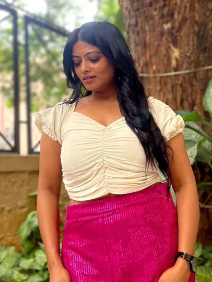 This outfit is perfect for a casual party or a night out. It's comfortable yet very stylish.