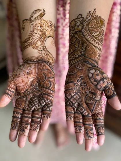 A beautiful design featuring two hearts, perfect for an engagement or for a bride who wants to symbolize her love.