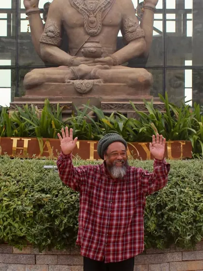 We are humbled to be a trusted sanctuary for spiritual leaders like Mooji Baba. Their presence affirms our commitment to providing an authentic space for deep healing, rest, and spiritual rejuvenation, grounded in the timeless wisdom of Ayurveda.