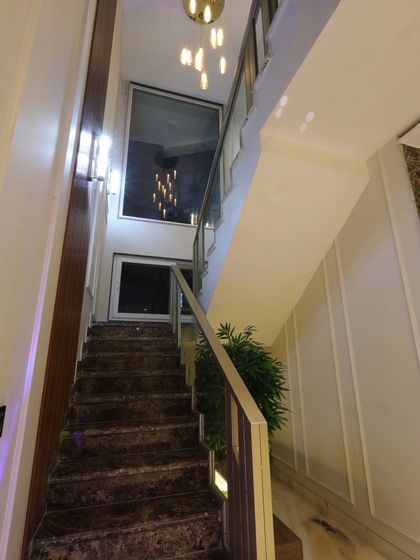 Chizzle My Designs - Turnkey Residential Interior Design Grand Entrances & Stairways photo 7