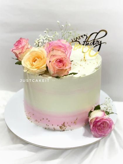 Elegant Cakes for Weddings & Milestones photo 8
