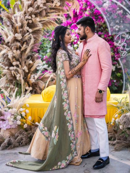 A beautiful collection of photos from Disha and Sumanth's pre-wedding shoot. Her makeup is soft and romantic, perfect for these candid and posed shots in a lovely garden setting.